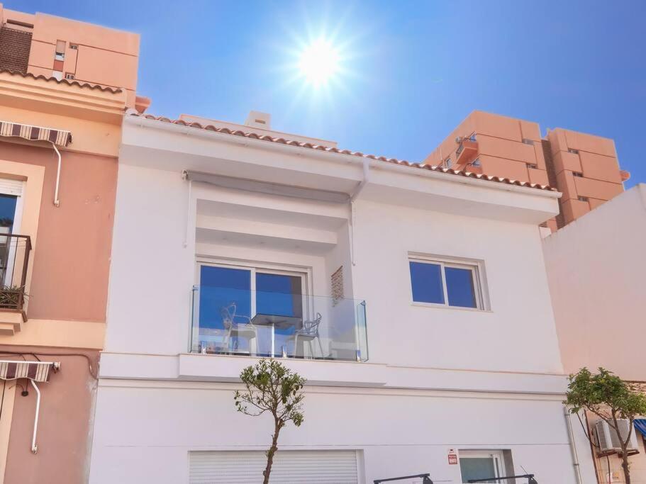 Bonito Apartamento 2 Minutos De La Playa Фуэнхирола Экстерьер фото
