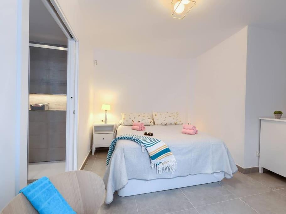 Bonito Apartamento 2 Minutos De La Playa Фуэнхирола Экстерьер фото