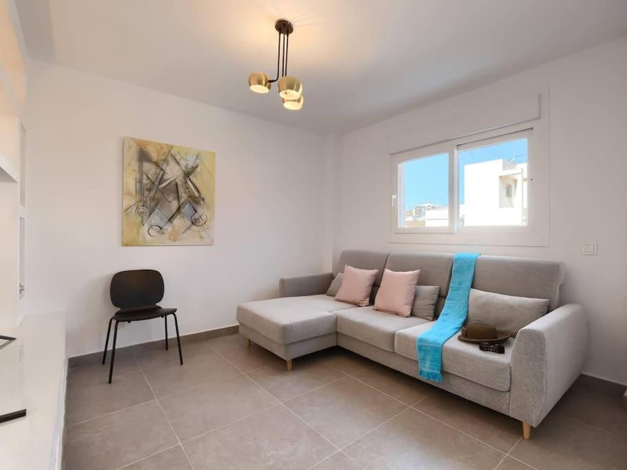 Bonito Apartamento 2 Minutos De La Playa Фуэнхирола Экстерьер фото